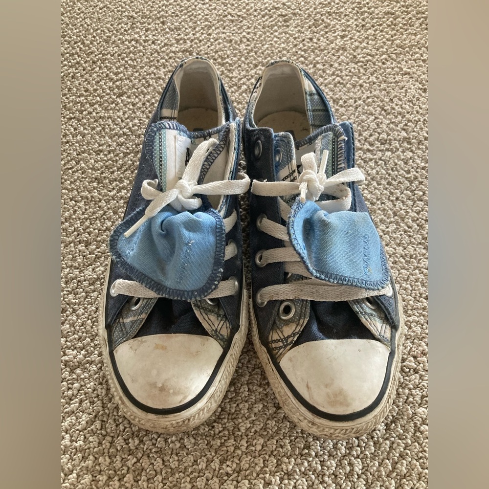 Converse - Picture 3 of 5